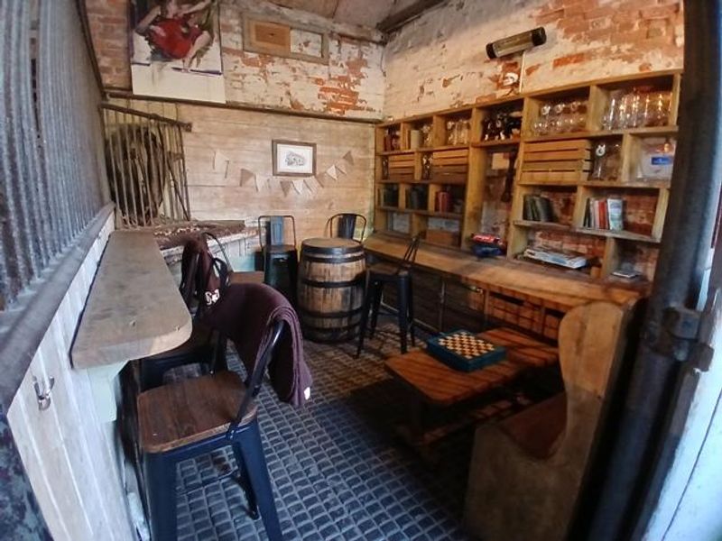 Stable 2 in the lounge. Published on 08-07-2026 