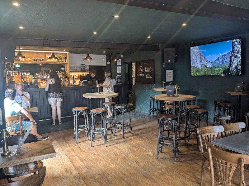Bar & seating. (Pub, Bar). Published on 31-07-2026