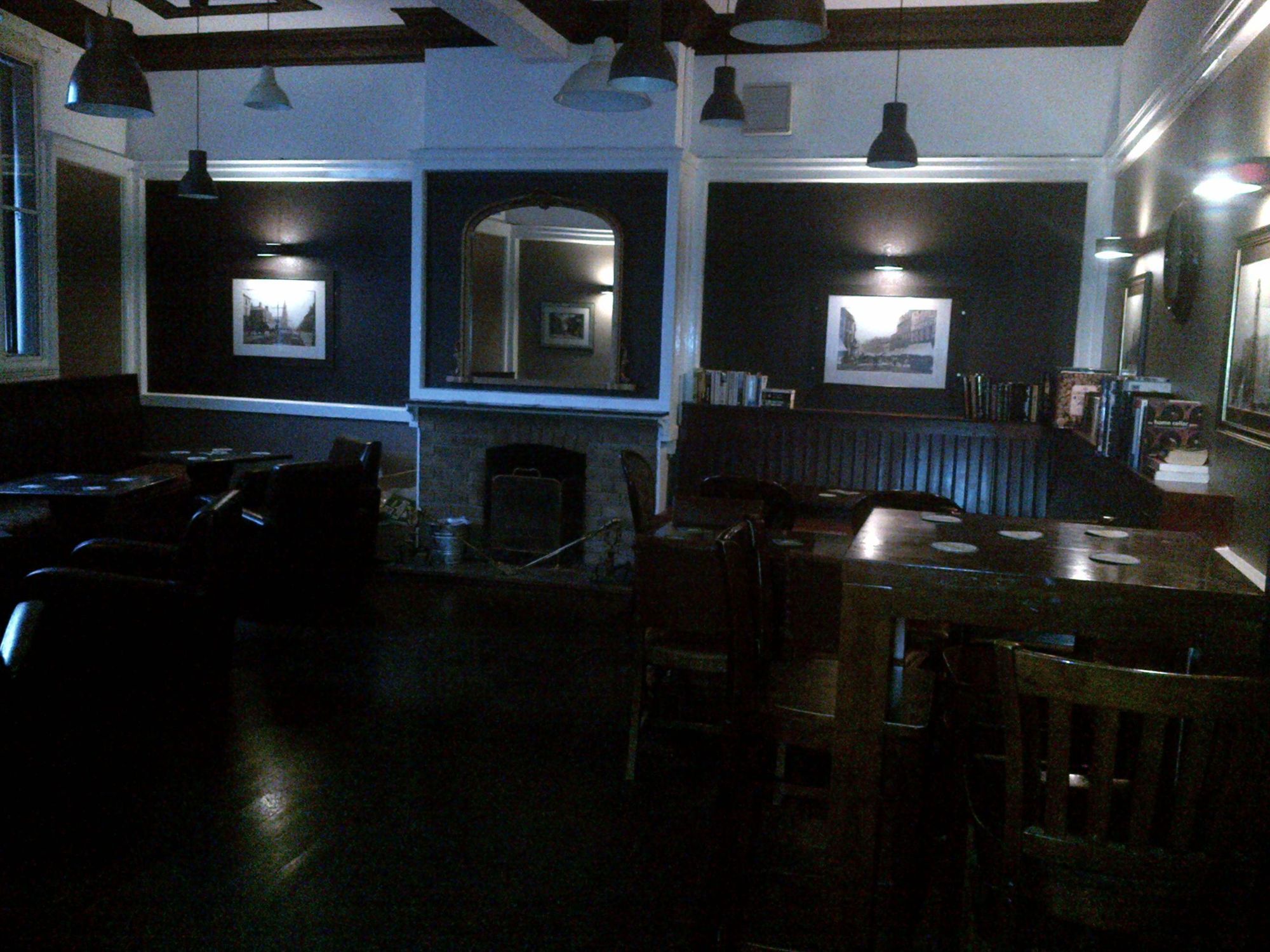 Saloon. (Pub). Published on 27-09-2016