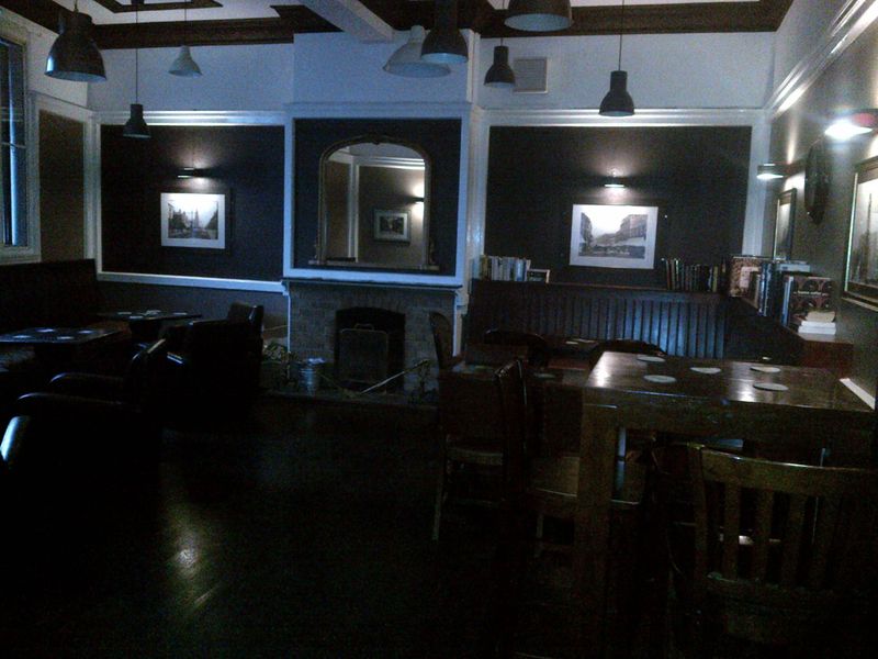 Saloon. (Pub). Published on 27-09-2016
