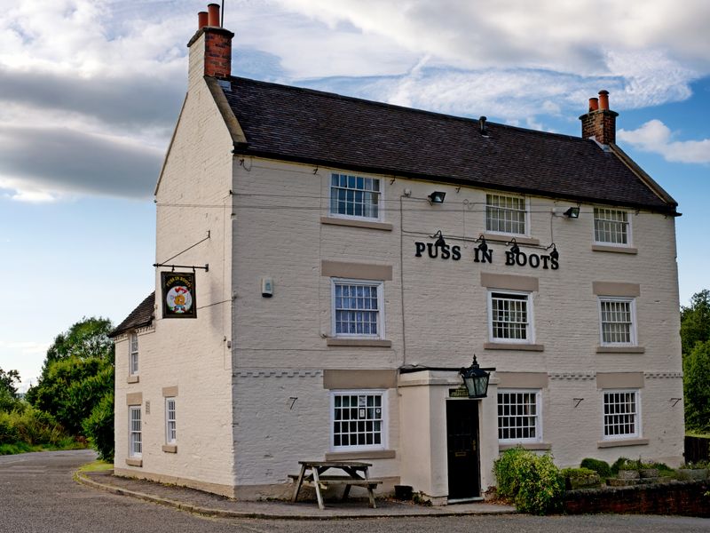 Puss in Boots, Windley, Duffield. (Pub, External, Key). Published on 04-08-2014 