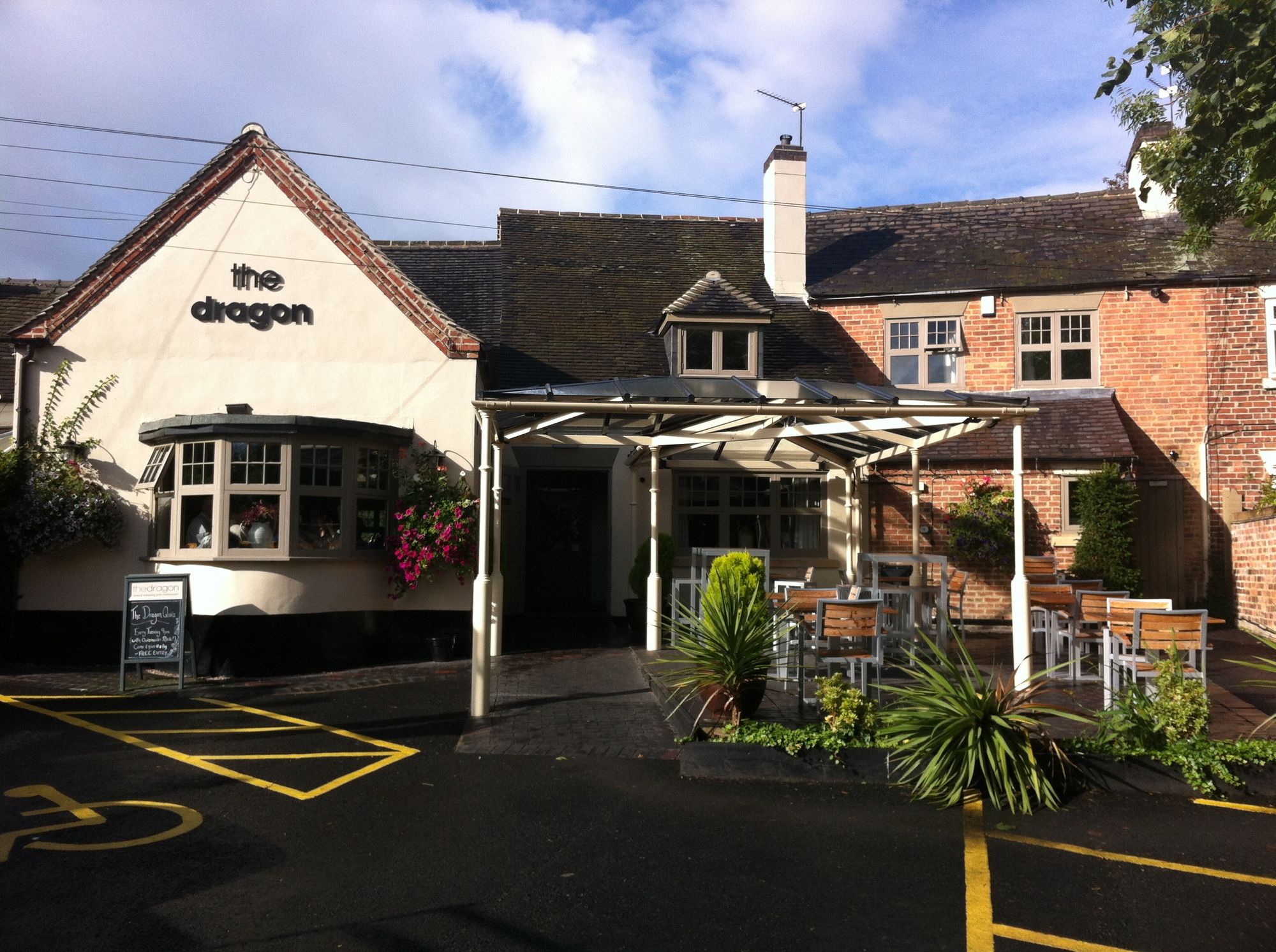Dragon, Willington. (Pub, External, Key). Published on 16-09-2013