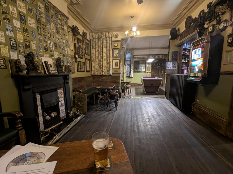 Pool Table, Bar, Fireplace, Jukebox & Seating. (Pub, Bar). Published on 27-02-2026 