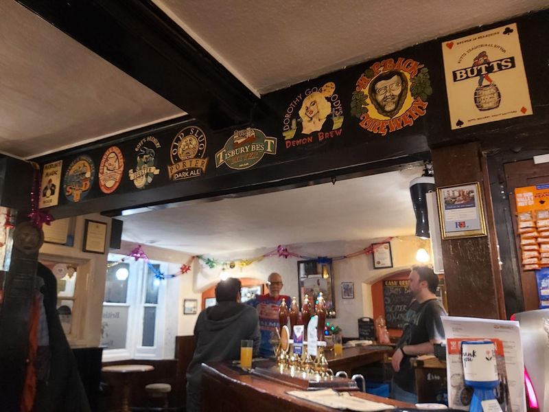 (Pub, Publican). Published on 15-12-2025 