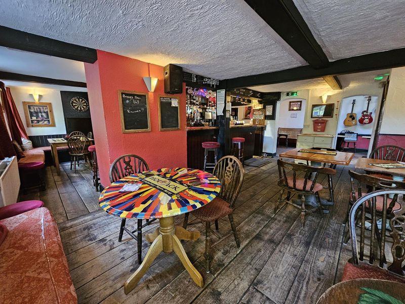 (Bar). Published on 21-04-2026 