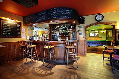 (Pub, Bar). Published on 11-03-2015