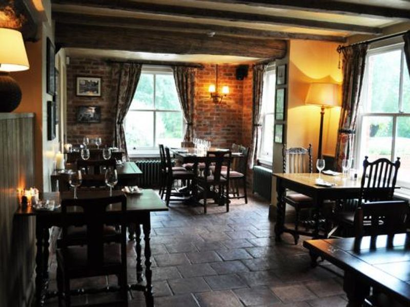 (Pub, Restaurant). Published on 26-09-2015