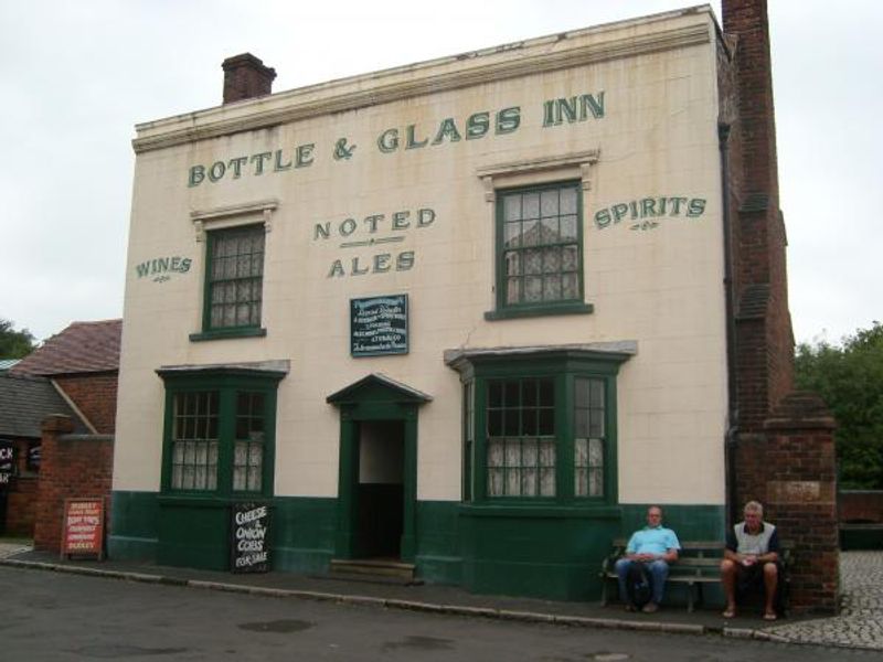 August 2012. (Pub). Published on 10-08-2012 