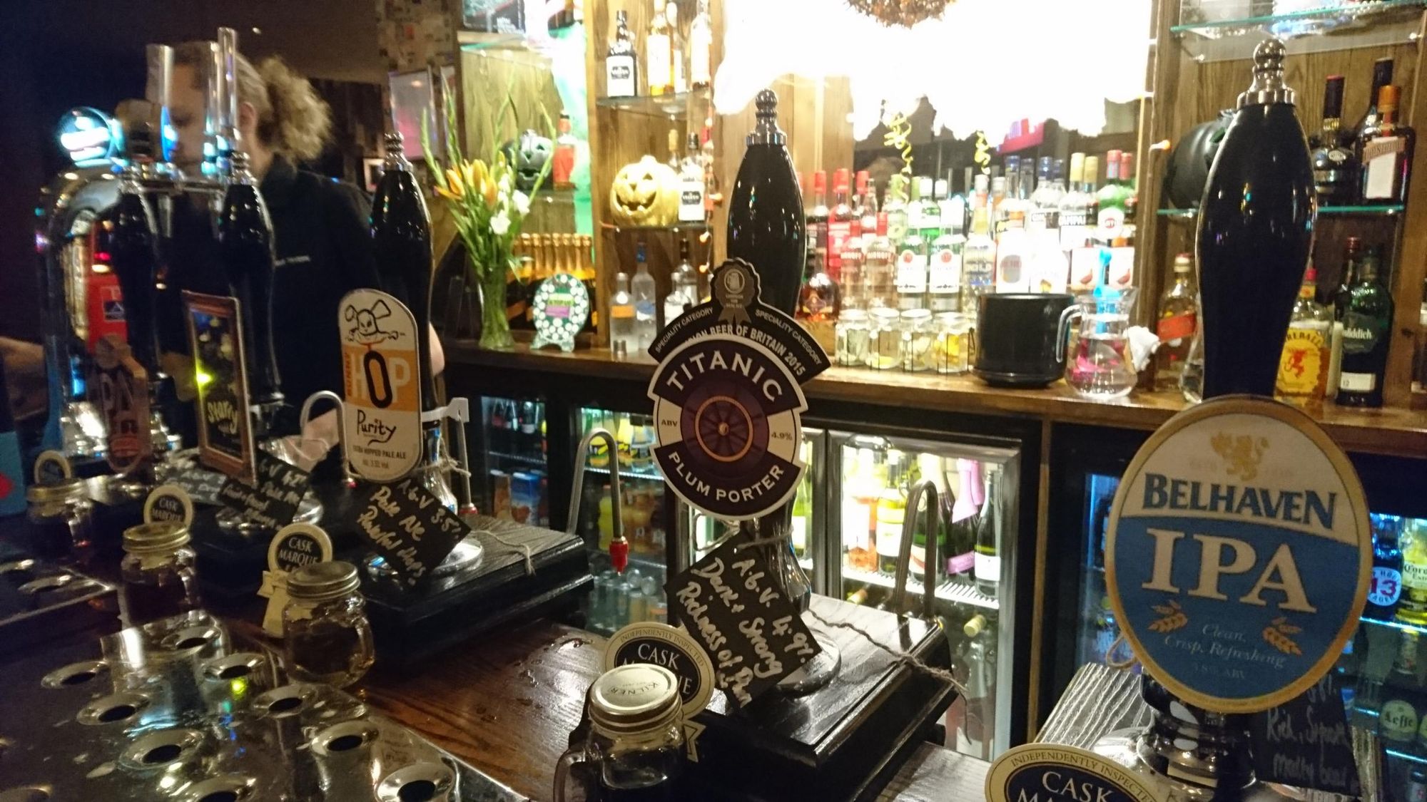 (Pub, Bar). Published on 17-10-2017