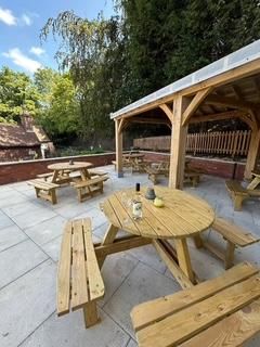 (External, Garden). Published on 27-09-2026