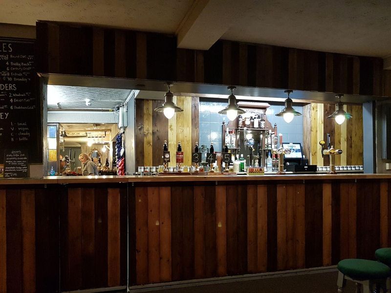 (Pub, Bar). Published on 15-09-2017 