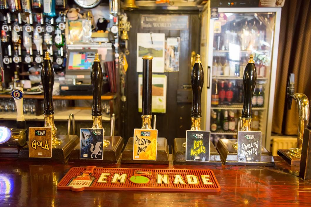 Hare & Hounds Pumps. (Pub, Bar). Published on 01-01-1970