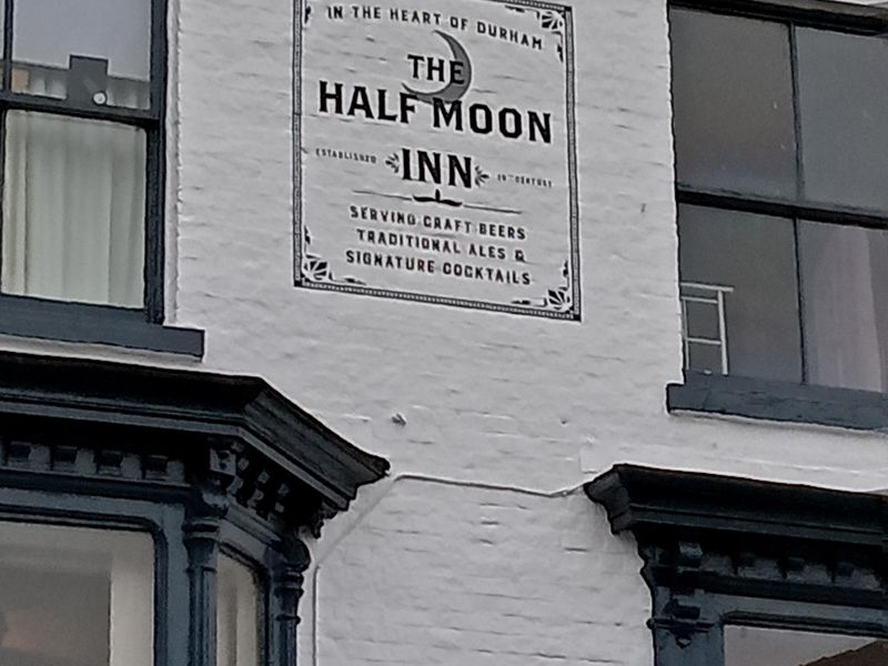 Moon wall sign. (Pub, External, Sign). Published on 20-10-2022