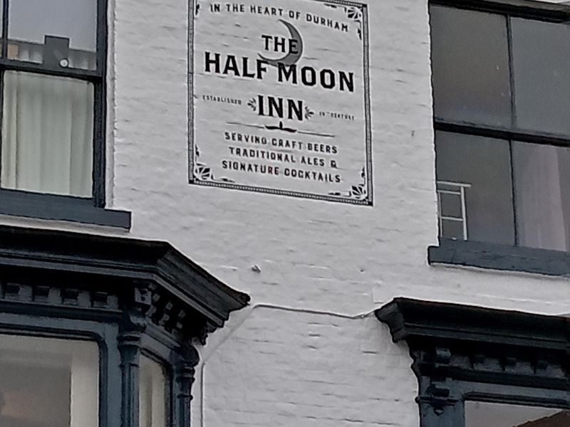 Moon wall sign. (Pub, External, Sign). Published on 20-10-2022 