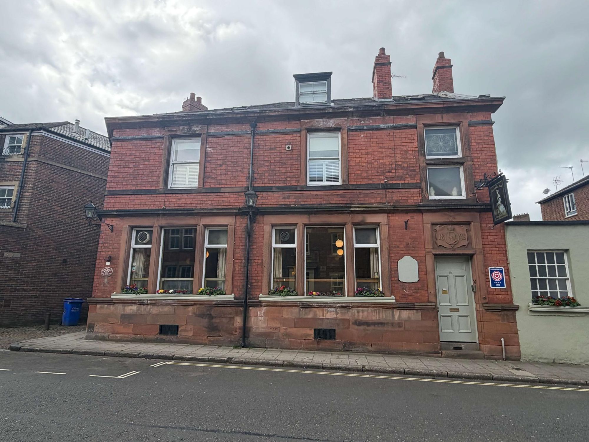 Full frontage. (Pub, External). Published on 18-04-2026