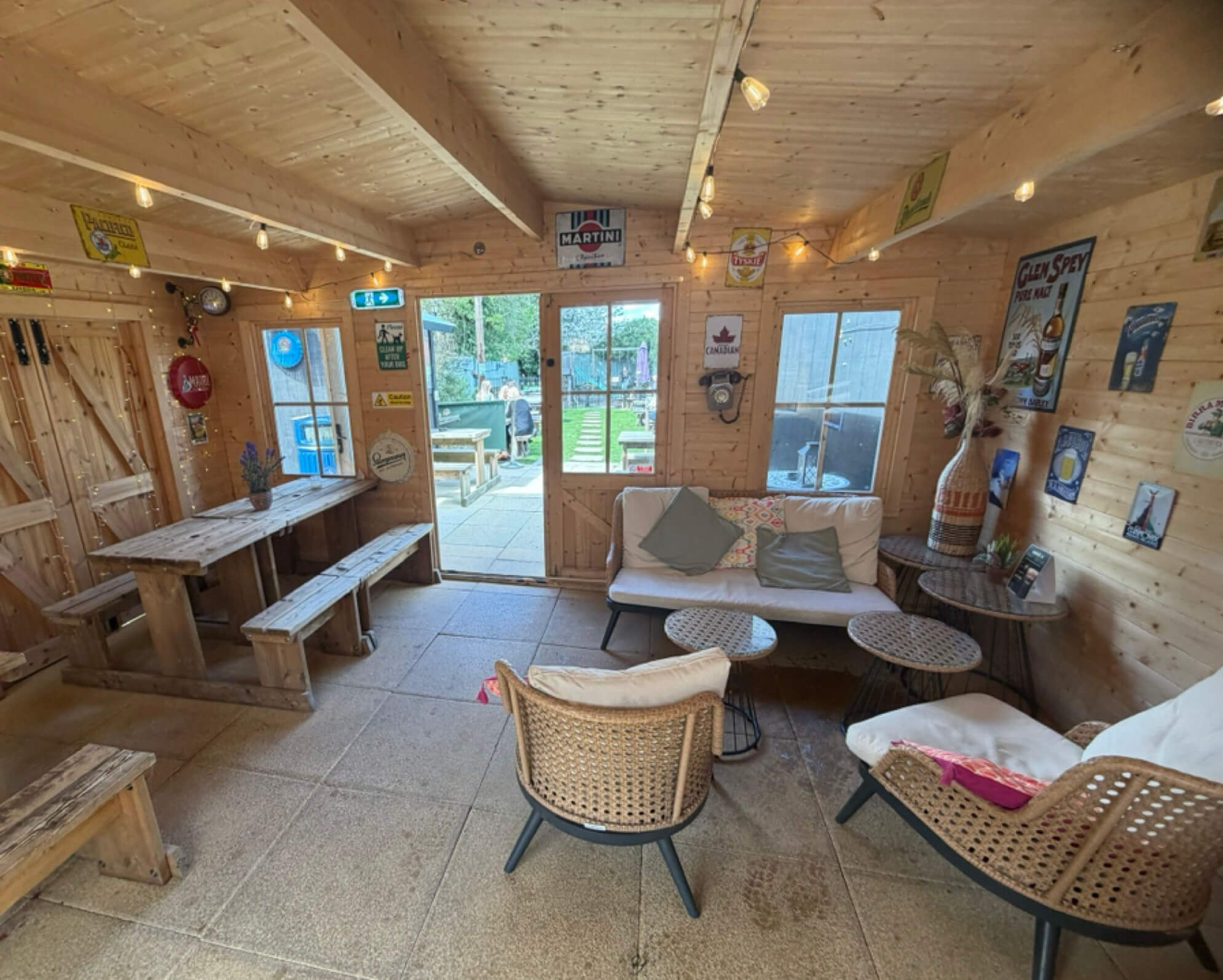 Garden room. (Pub, External, Garden). Published on 18-04-2026