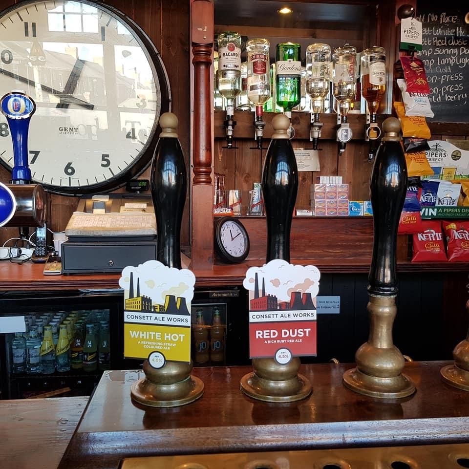 Beers on bar. (Pub, Bar). Published on 29-10-2018