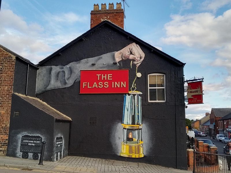 Flassgablemural. (Pub, External, Sign). Published on 20-10-2022