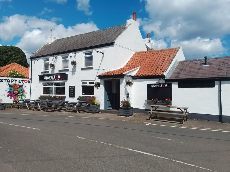 Side on view of new steakhouse. (Pub, External). Published on 07-06-2024