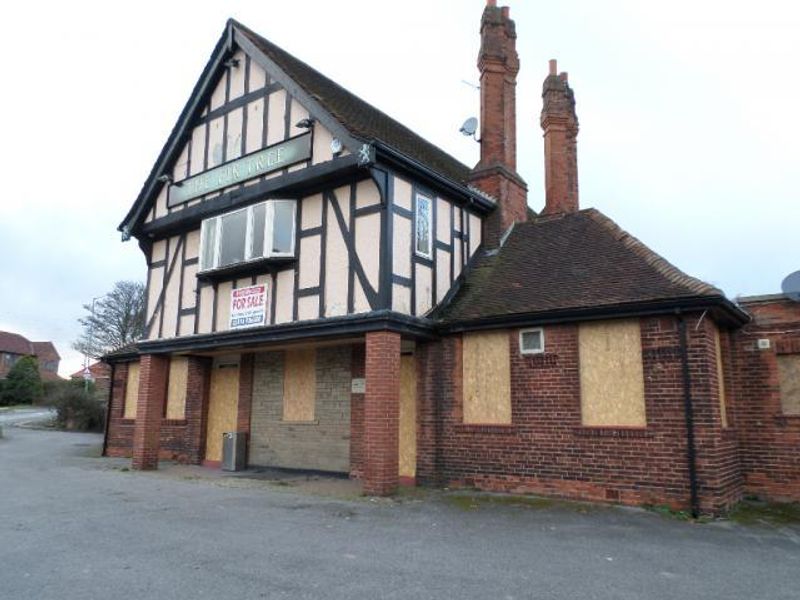 Boarded up FirTree. (Pub, External). Published on 01-01-1970