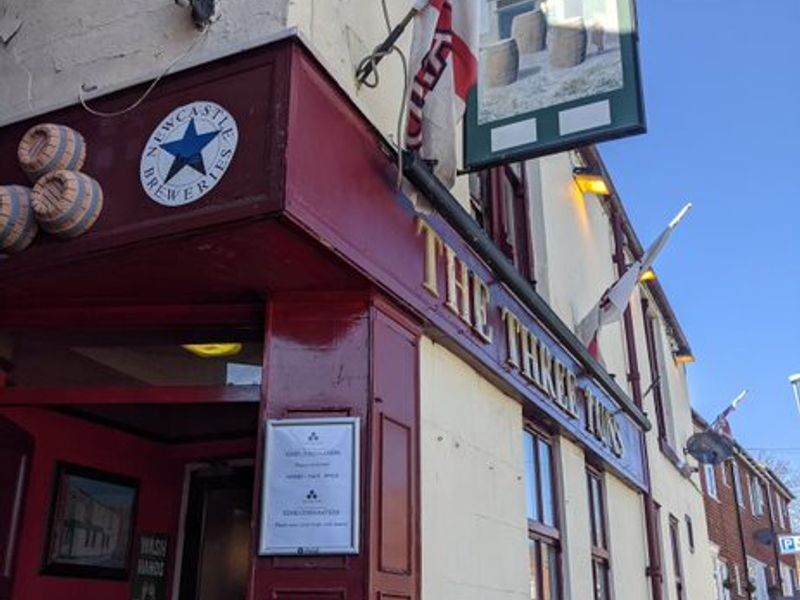 Three tuns and sign. (Pub, External, Sign). Published on 26-06-2021