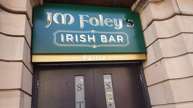 Irish bar. (Pub, Sign). Published on 04-08-2020