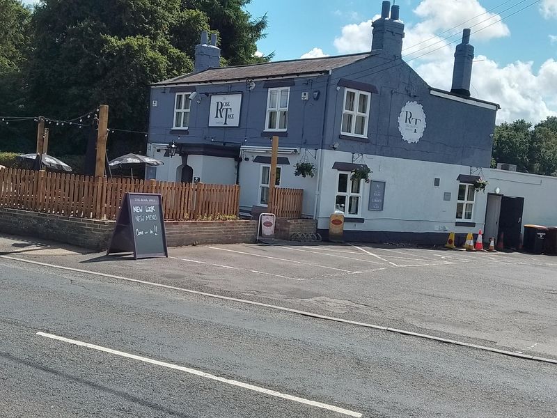 Car park view. (Pub). Published on 01-07-2025 