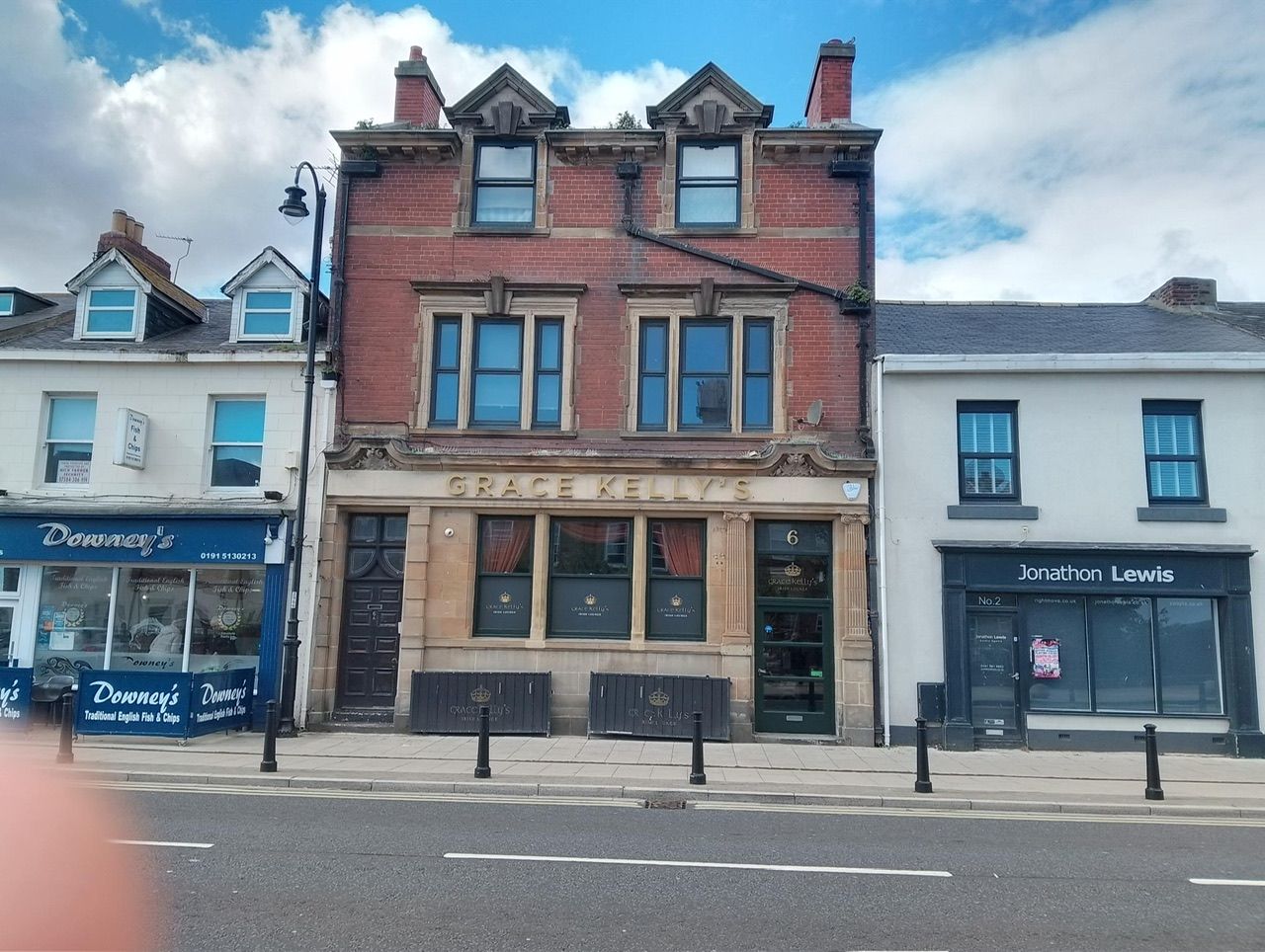 Grace Kellys. (Pub, External, Key). Published on 12-09-2024