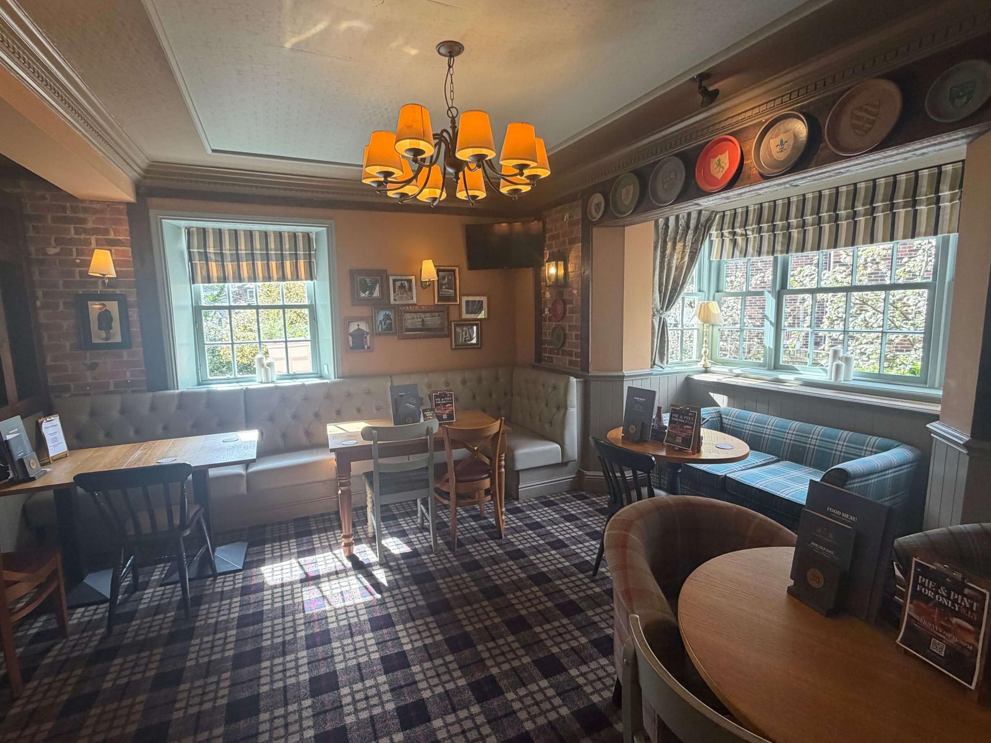 Bar 1. (Pub, Bar). Published on 18-04-2026