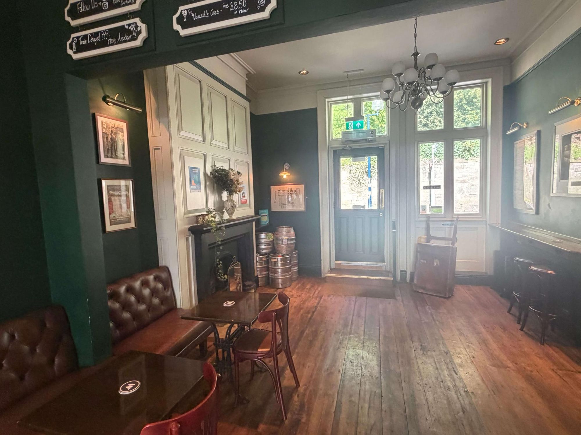 Away from platform. (Pub, Bar). Published on 18-04-2026