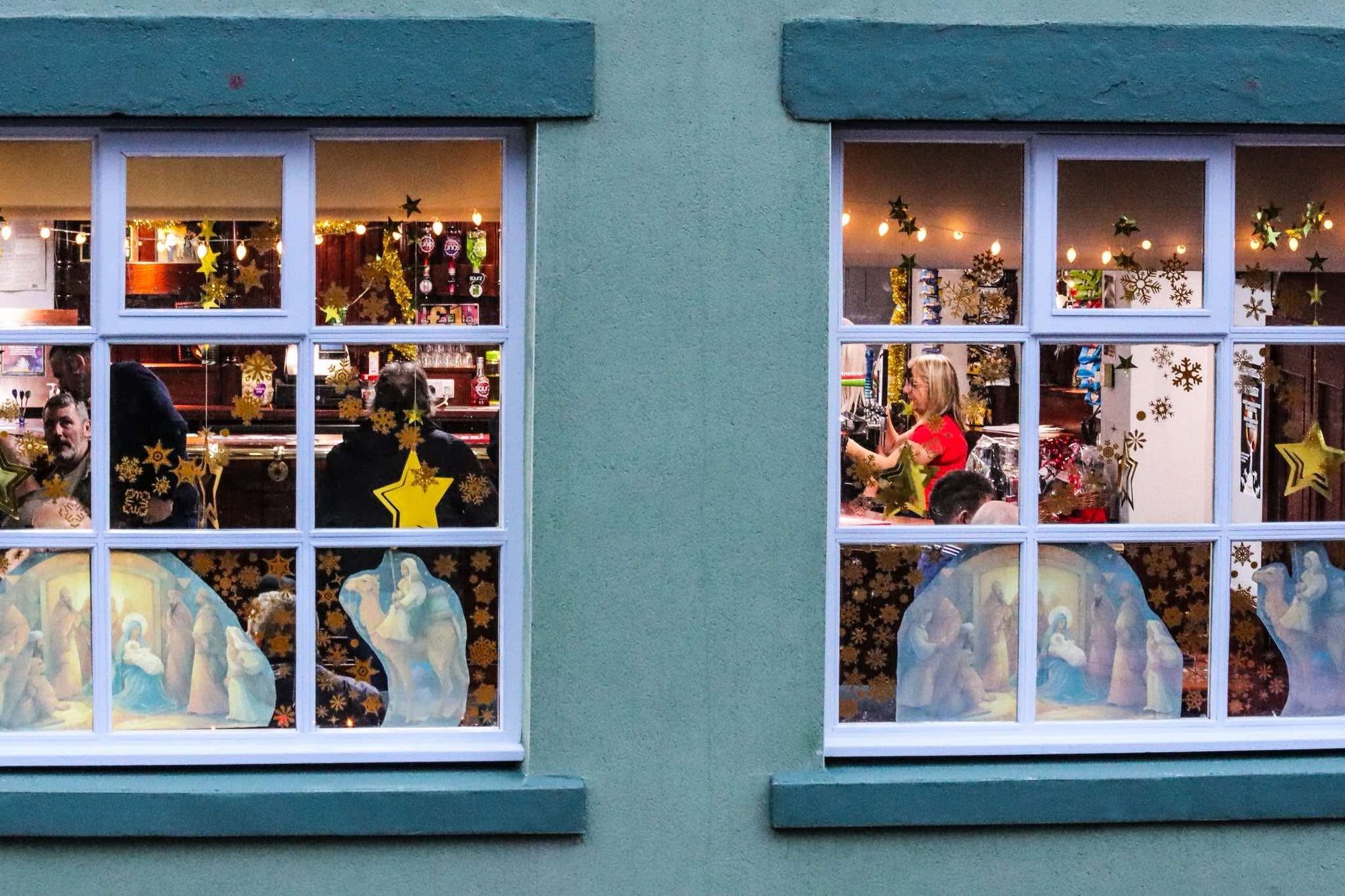 Christmas through the window. (Pub, External, Bar, Party). Published on 06-05-2026