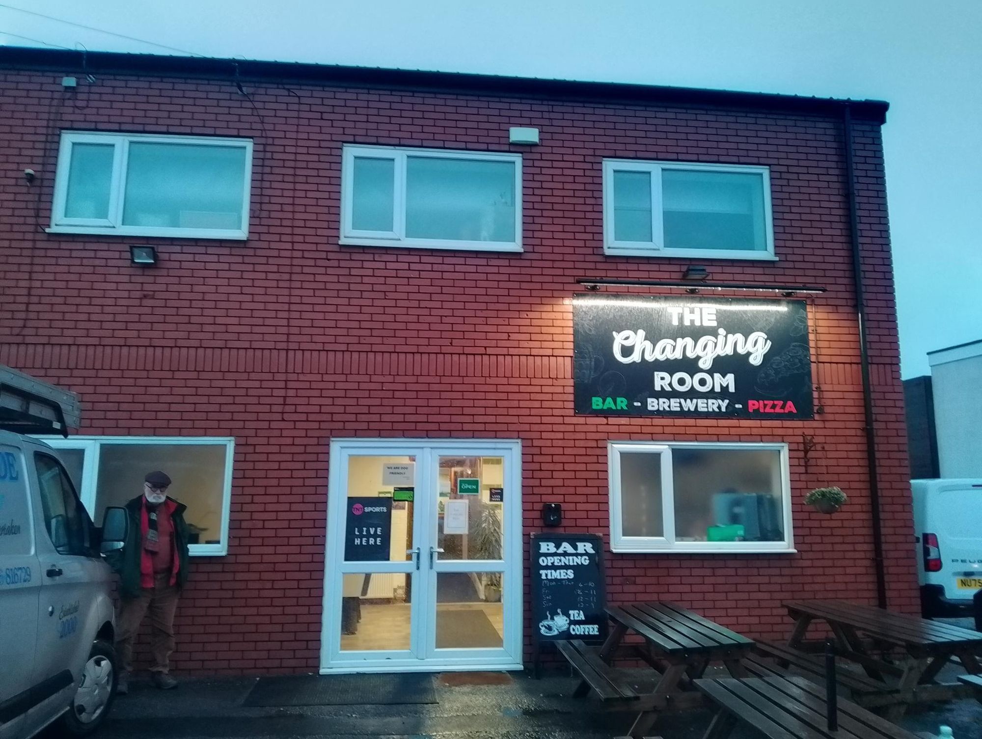 Outside view. (Pub, External, Sign, Key). Published on 12-02-2026