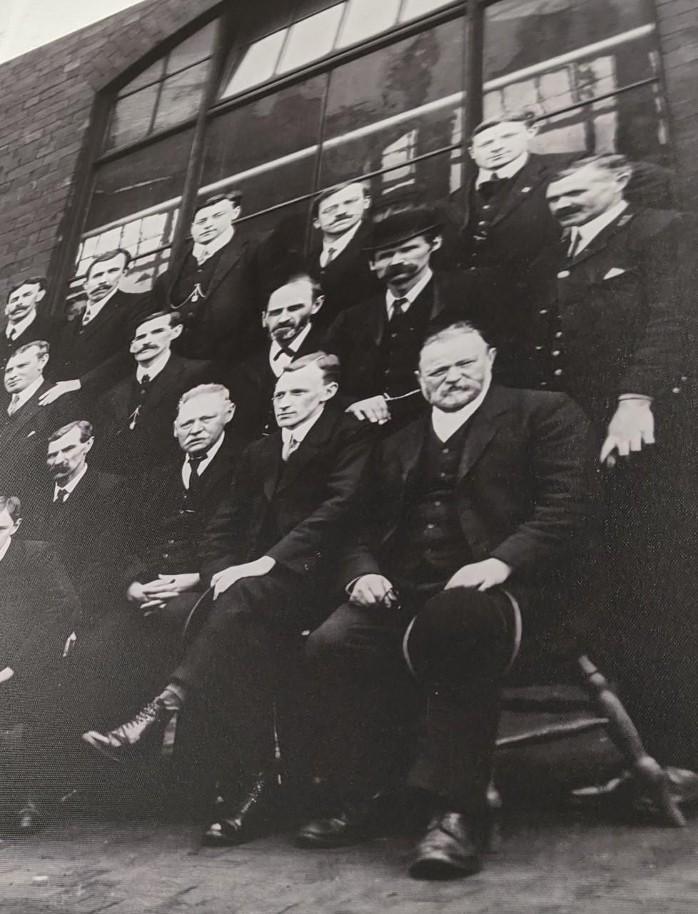 Old Boys. (Customers). Published on 01-01-1970