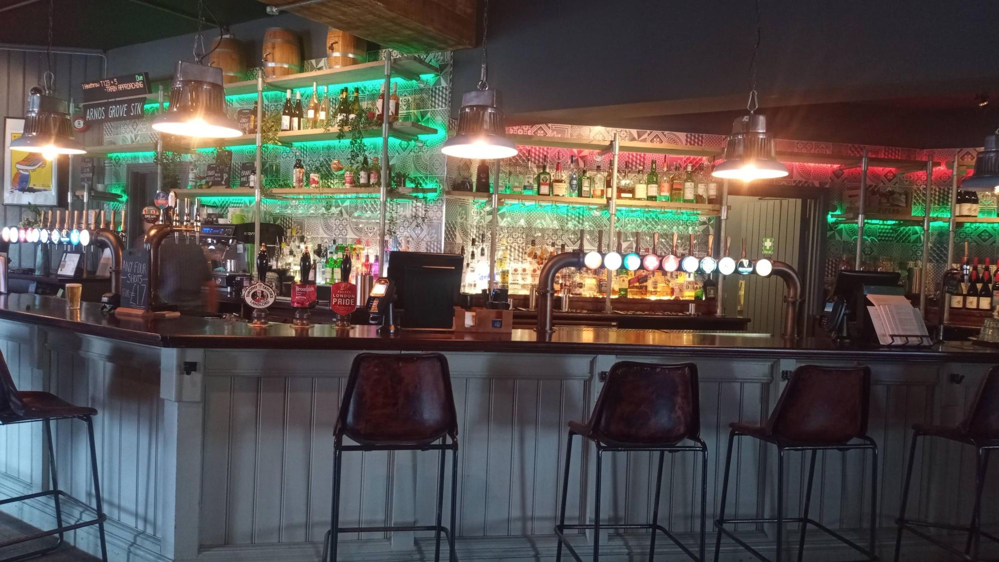 Taken June 2025. (Bar). Published on 18-06-2025