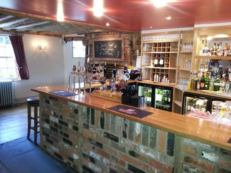 (Pub, Bar). Published on 28-07-2015 
