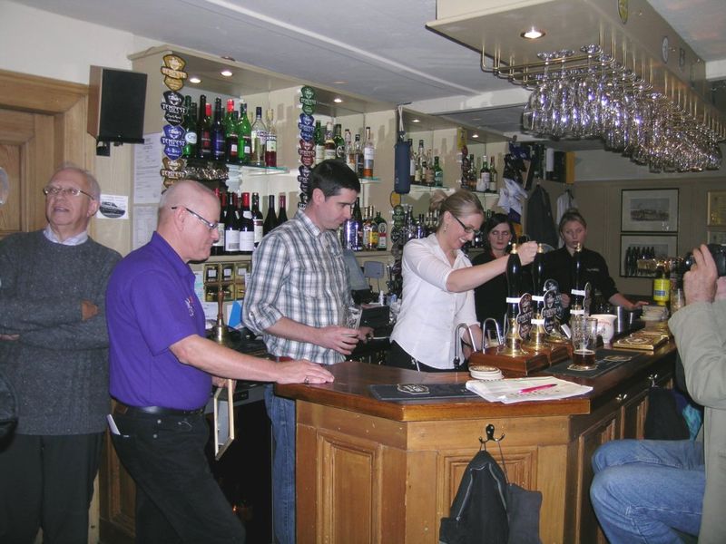 The Landlady pulling a pint in Cobbles. (Pub, Bar, Publican). Published on 26-01-2015