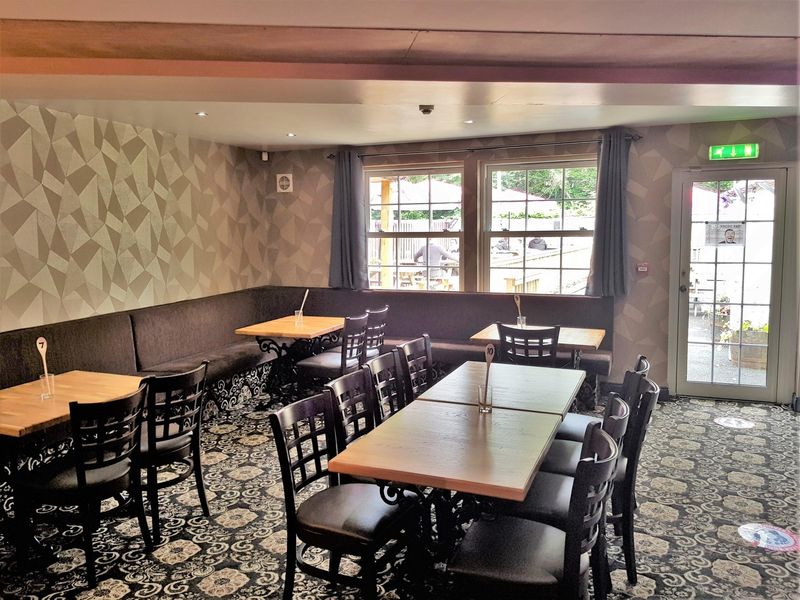 (Pub, Bar). Published on 05-08-2021 