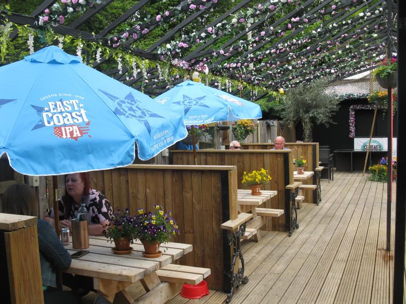 (Pub, Garden). Published on 09-10-2023 