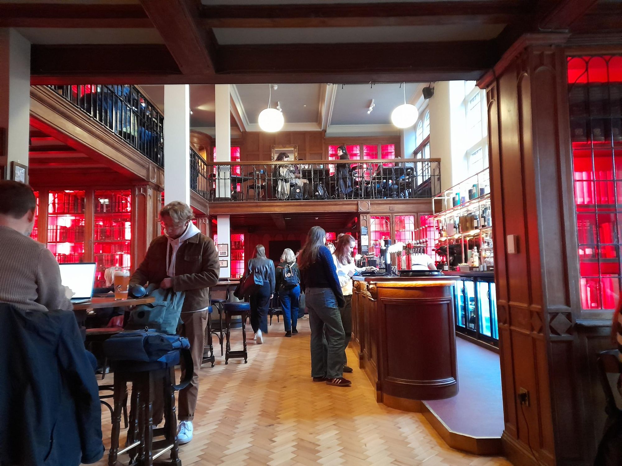 (Pub, Bar). Published on 17-03-2026