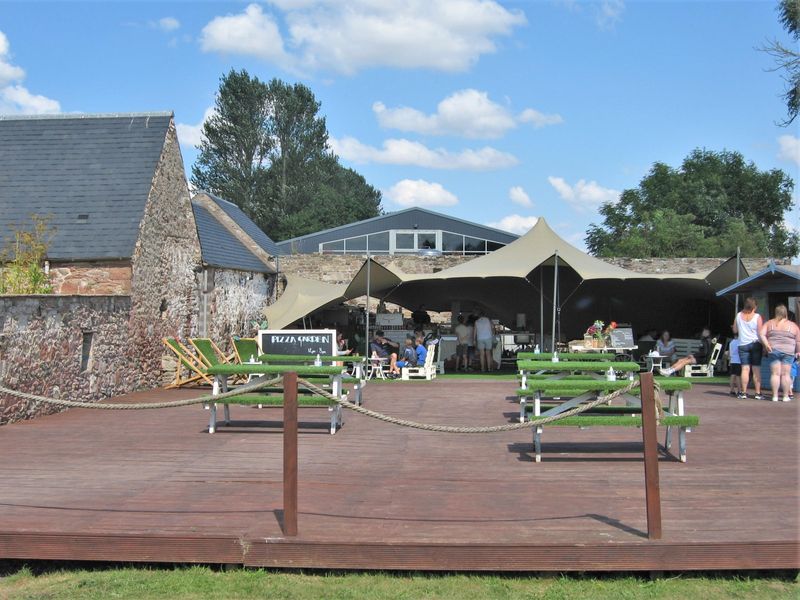 (Pub, Garden). Published on 05-08-2021 