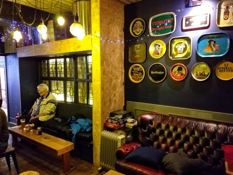(Pub, Bar). Published on 18-01-2024