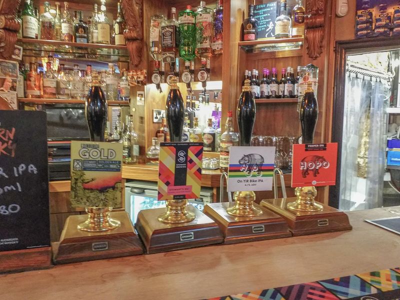 (Pub, Bar). Published on 11-11-2024