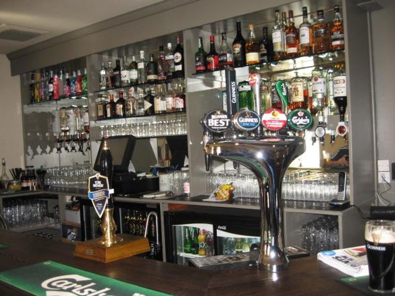 (Pub, Bar). Published on 26-10-2017 