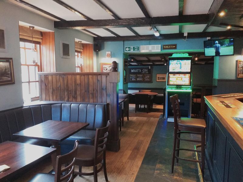 (Pub, Bar). Published on 18-01-2024 