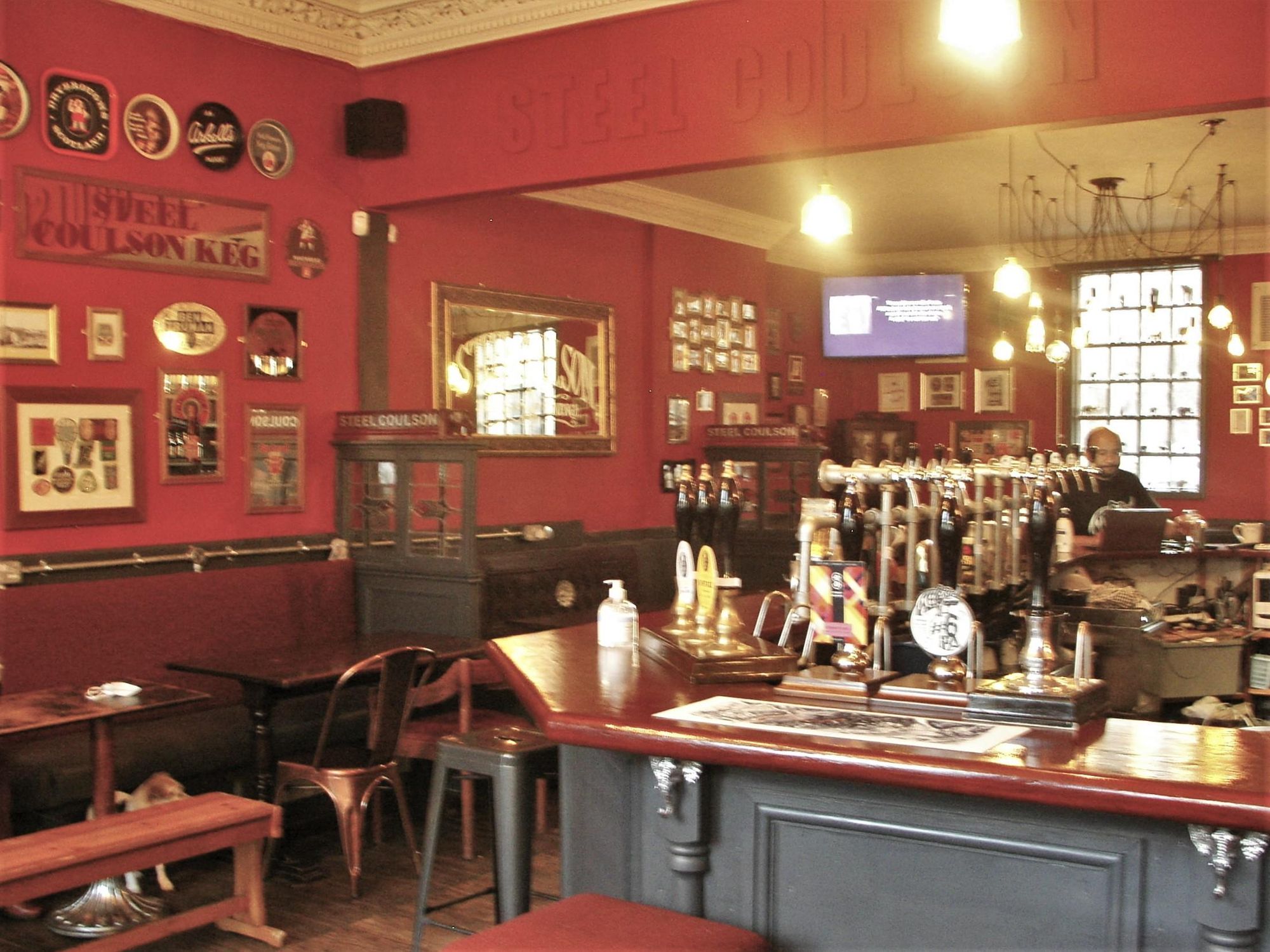 (Pub, Bar). Published on 02-10-2021