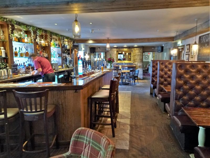 (Pub, Bar). Published on 14-08-2023 
