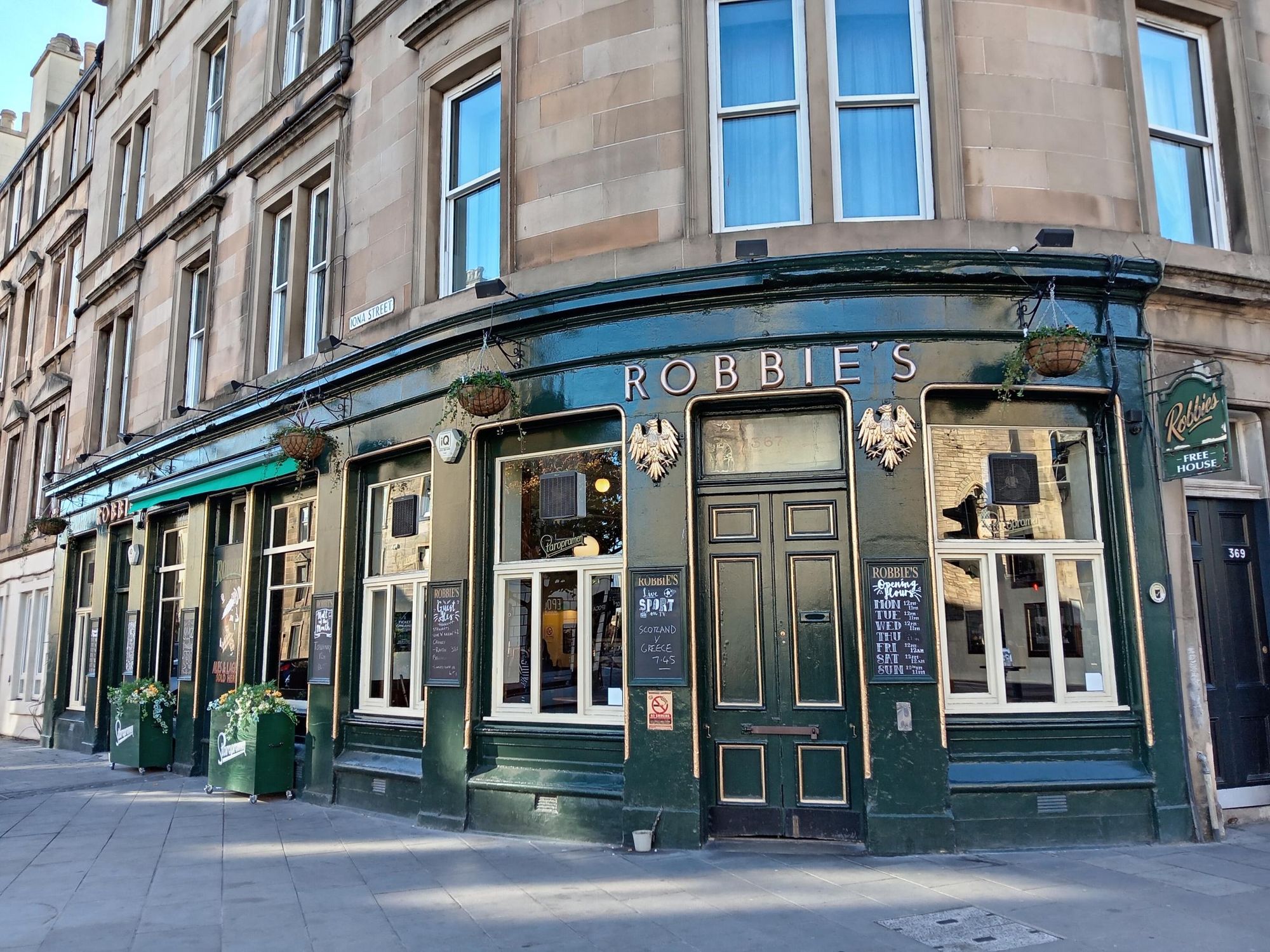 Robbie's Bar, Edinburgh (Photo: Will Larter - 10/10/2025). (Pub, External, Key). Published on 12-08-2026