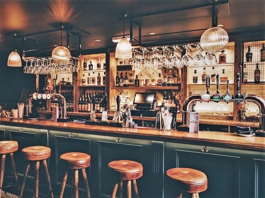 (Pub, Bar). Published on 18-02-2020