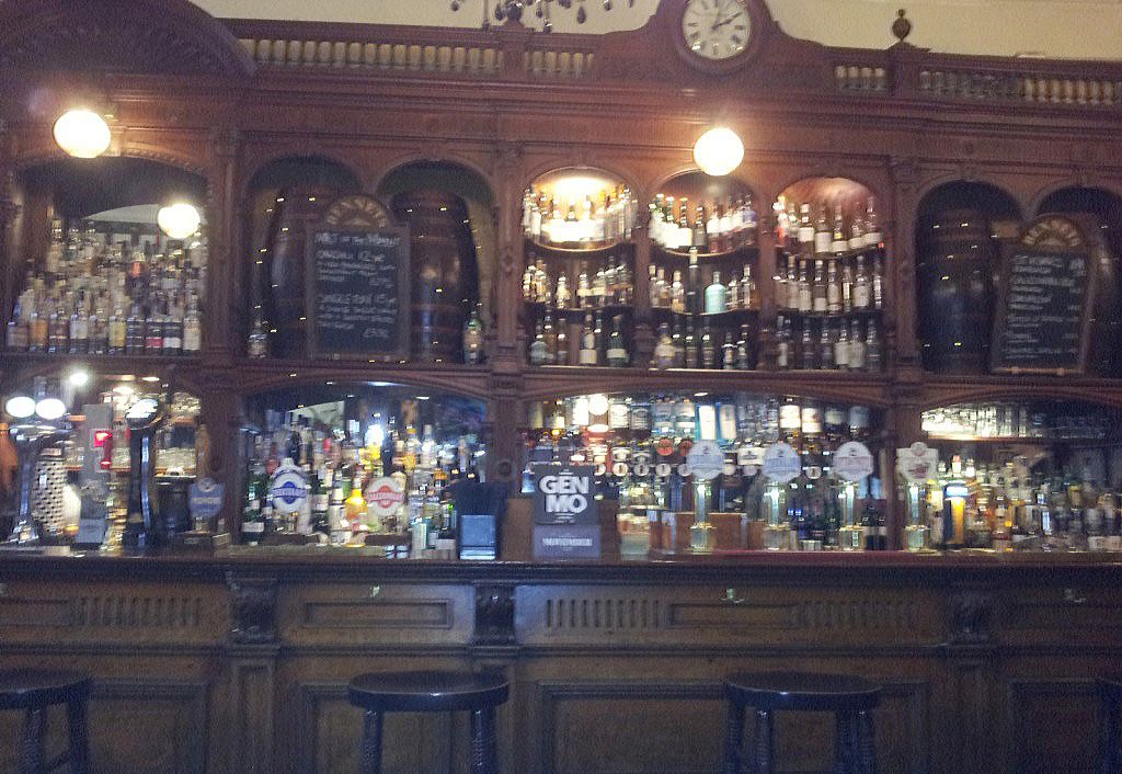 (Pub, Bar). Published on 29-11-2013