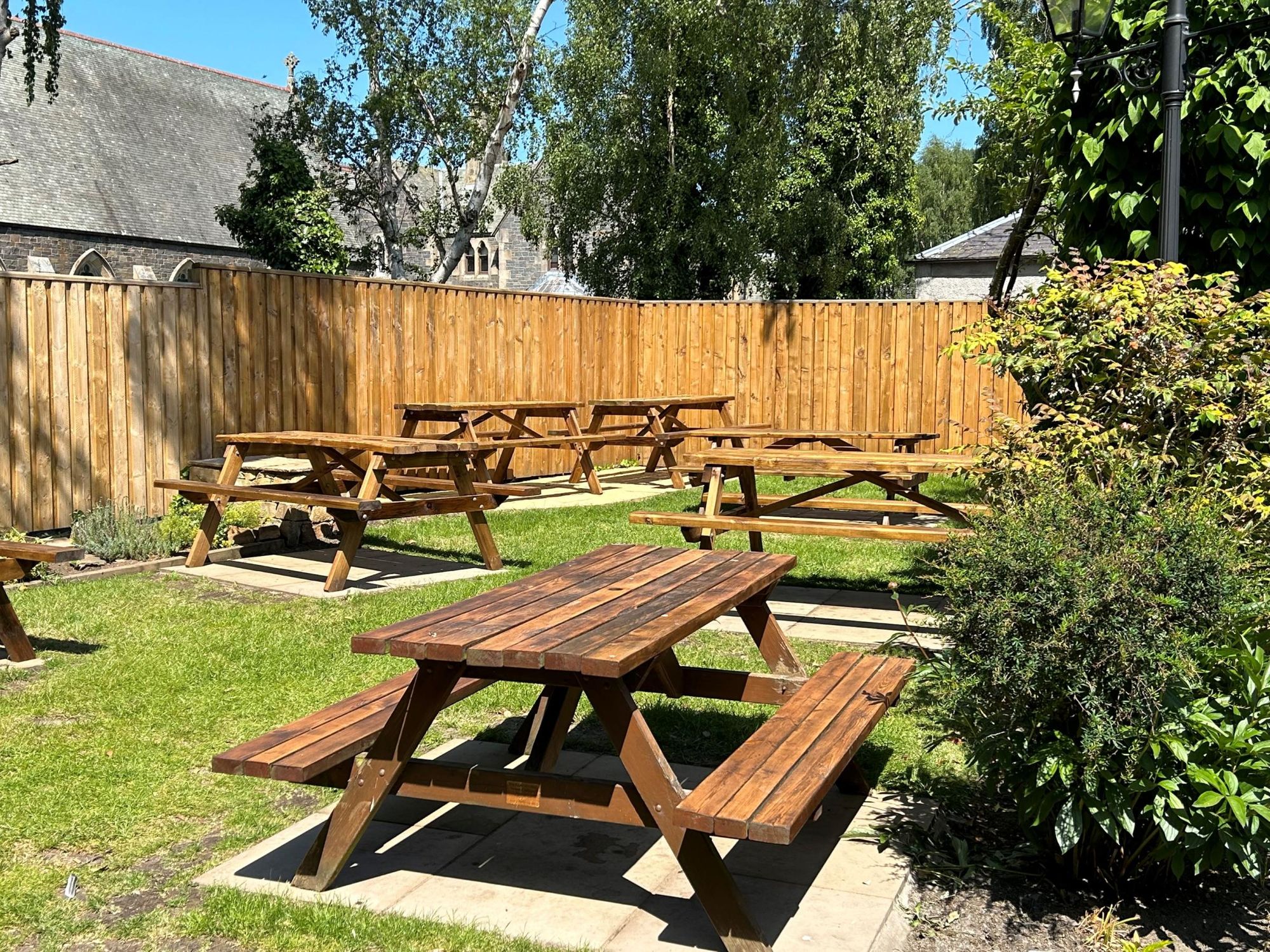 (Pub, Garden). Published on 13-08-2023
